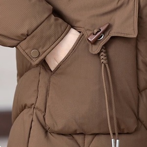 Blouson d'hiver en duvet et coton pour <span class=keywords><strong>femme</strong></span> Boying, nouveau style, à capuche, décontracté, avec ceinture ajustable et doublure en polyester amincissante et tendance - Product Image 5