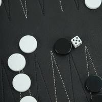 Jeu de Backgammon Portable de Luxe en Cuir PU Fait Main avec Jetons et Dés – Idéal pour les Voyages en Extérieur – Excellent Cadeau