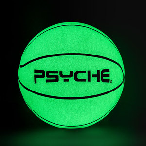 PSYCHE Ballon de <span class=keywords><strong>basket</strong></span> personnalisé pour <span class=keywords><strong>femme</strong></span>, équipement d'entraînement lumineux, effet phosphorescent disponible, tailles 4, 5, 6, vente en gros, matière PU - Product Image 4