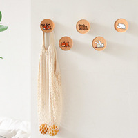 Crochet adhésif mural multi-usages robuste en bois massif rond non fini de style nordique pour salle de bain et cuisine