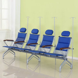 Silla de infusión Crane IV para 4 personas, reforzada, para uso hospitalario y clínico, con pasamanos y soporte. - Product Image 1