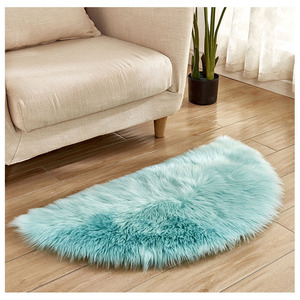 Tapis demi-cercle en fausse fourrure, couleur unie, antidérapant, pour salon, style moderne, coussin de chaise, entretien facile - Product Image 5