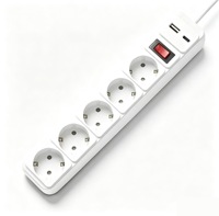 Multiprise électrique européenne avec ports USB et protection contre les surtensions
