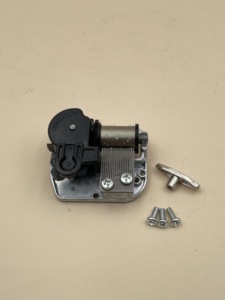 Mecanismo de Caja <span class=keywords><strong>Musical</strong></span> Giratorio de Cuerda Sankyo Silver de 18 Notas para Cajas de Música DIY, Regalos de Antigüedades de Boutique - Product Image 1