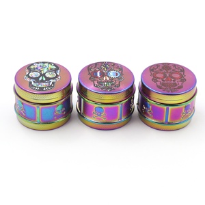 Broyeur à cigarettes en alliage <span class=keywords><strong>de</strong></span> zinc Joli Fantasy Color Skull 3 pièces, fabricant <span class=keywords><strong>de</strong></span> broyeurs personnalisés pour fumeurs - Product Image 5