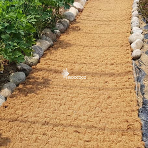 Tapis en fibre de coco professionnel, conçu pour les projets nécessitant des matériaux écologiques robustes et une durabilité accrue. - Product Image 1