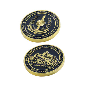 Concevez Votre Propre Logo Plaqué Or 3D Émail Doux Alliage de Zinc Pièce Métallique Personnalisée Voyage en Montagne Américaine Ville Anniversaire Pièces - Product Image 2