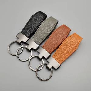 Nouveau <span class=keywords><strong>porte</strong></span>-<span class=keywords><strong>clés</strong></span> en métal en cuir de voiture avec LOGO personnalisable <span class=keywords><strong>porte</strong></span>-<span class=keywords><strong>clés</strong></span> en alliage de zinc pour accessoire pendentif cadeau promotionnel - Product Image 2