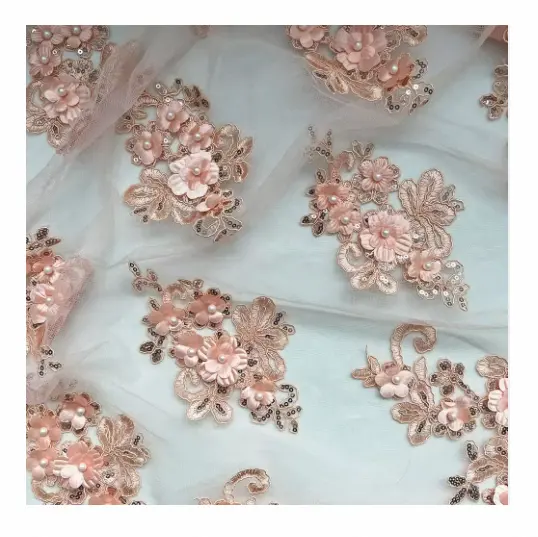 Vente en gros 2023 nouveau design tissu de broderie perlé de dentelle lourde 3d tissu floral tissu de maille de broderie de paillettes indiennes