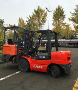 Chariot élévateur diesel HELI 3T d'occasion de haute qualité en bon état de marche - Product Image 4