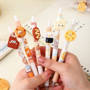 Penna Gel Umei a Forma di Biscotto Cartoon, Punta 0.5mm per Scuola e Ufficio, con Accessorio Kawaii Simulato Snack - Product Image 6