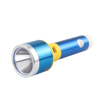 Offre Spéciale Portable Mini lampe de poche LED ABS conception en alliage d'aluminium 1000 Lumens batterie au Lithium Source d'alimentation cc voyage utilisation tactique