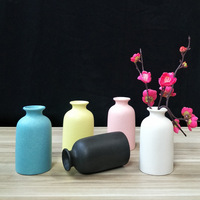 Vas Keramik Mulut Lebar Hasil Sandblasting Barang Dekoratif Modern Minimalis Buatan Tangan Diameter Besar Finishing Matte Bernuansa Zen Hitam Putih
