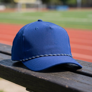 Gorra de Béisbol Azul de 6 Paneles con Orificios Cortados a Láser, Unisex, Casual, para Exteriores, Primavera/Verano, Color Sólido, Transpirable, de Poliéster, para Adultos, para Golf - Product Image 1