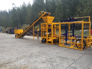 Máquina de Moldeo por Vibración Qt4-26, Máquina Manual para Hacer <span class=keywords><strong>Bloques</strong></span> de Hormigón, Máquina para Hacer Adoquines de Hormigón - Product Image 2