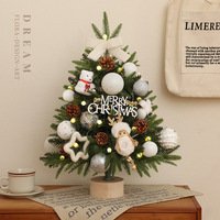 Nouvel ensemble de mini-arbre de Noël de bureau transfrontalier avec lumières, kit de matériel DIY
