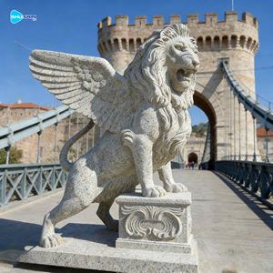 Escultura de León con Alas de Mármol Beige de Tamaño Natural para Decoración de Exteriores, Estatua de Piedra Natural para Escenario - Product Image 4