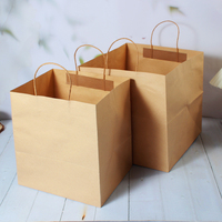Sacs en papier kraft de luxe personnalisés en gros, sacs d'emballage blancs et bruns avec logo
