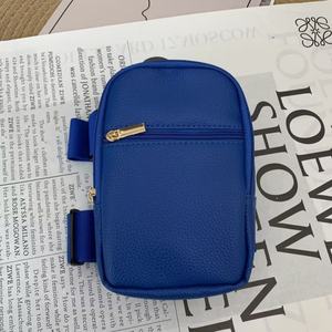 Nouvelle conception Sac de cuisse en PU motif litchi coloré, étanche avec fermeture éclair, unisexe, pour randonnée en extérieur, avec logo personnalisé, sacoche pour téléphone - Product Image 6