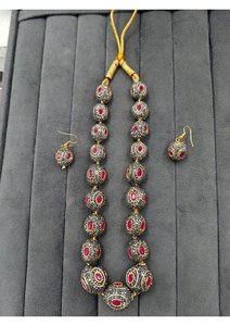Fashion Jewellery Stone Beaded <b>Necklace</b> for Women Featuring Premium Decorative Beads <b>Statement</b> Jewelry for Party and Casual Wear - Product Image 5