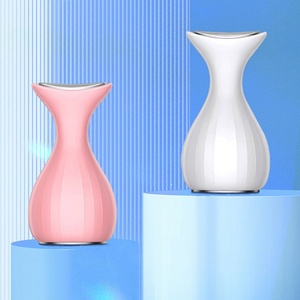 Mini appareil de beauté portable pour le refroidissement estival, massage facial, apaisant, anti-inflammatoire, mini compresse froide - Product Image 5