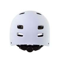 Casque de vélo réglable CE OEM CE CE casque de skateboard matériau ABS casques de scooter de sécurité pour adultes jeunes enfants