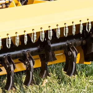 Falciatrice a flagelli per la gestione dei prati con altezza di taglio regolabile, avviamento remoto, doppio motore brushless e controllo a distanza - Product Image 3
