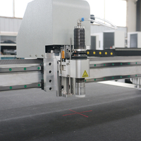 Table de découpe automatique CNC à couteau oscillant pour caoutchouc, cuir, textile et tissu