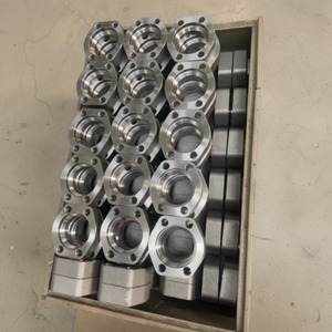 Bridas Estándar ANSI B16.5 Fabricadas en China, para Sistemas de Plomería Industrial y HVAC - Product Image 1