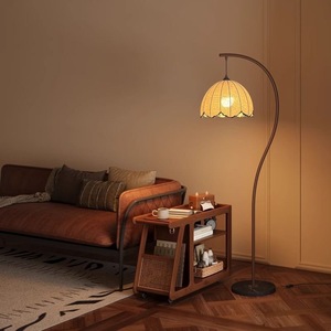 Lampada da Terra Vintage Francese Color Crema, Design Moderno a Fungo, in Ferro, per Camera da Letto, Soggiorno, Hotel, Luce Laterale Divano, E27, Lampada ad Arco a Piantana - Product Image 2
