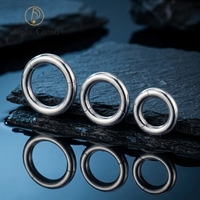 Anneaux clicker pour septum, boucles d'oreilles créoles en titane pour piercing initial, bijoux de piercing corporel en acier inoxydable pour hélix