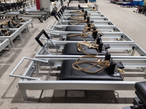 Classic Universal <strong>Pilates</strong> Reformer in Aluminum Commercial <strong>Pilates</strong> Studio Reformer <strong>Machine</strong> Professional - Product Image 6