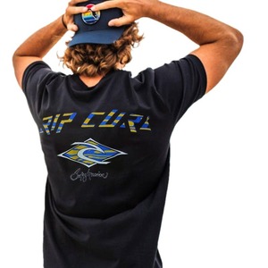 Camiseta de manga corta para hombre con estampado de sublimación personalizado, de secado rápido, transpirable, antiolor, resistente a las arrugas, con letras, para pesca. - Product Image 3