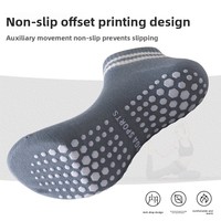 Chaussettes de sport pour femmes en polyester et coton tricoté, couleur unie, antidérapantes avec picots, pour le yoga et le Pilates au printemps