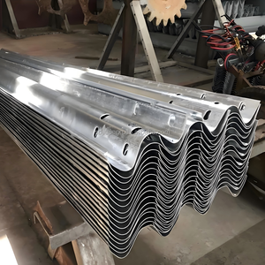 حواجز مرورية للطرق الريفية، حواجز ثلاثية الموجات، أعمدة فولاذية مموجة، تصنيف مقاومة الصدمات M65، مغلفة بالغمس الساخن - Product Image 6