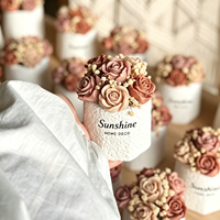 Bougie parfumée de luxe personnalisée avec étiquette, bouquet de fleurs épanouies, bougies parfumées élégantes pour la décoration de la maison, cadeaux VIP pour hôtel, mariage