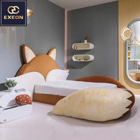 Lit double en tissu de luxe moderne, design de mobilier de villa haut de gamme, chambre d'enfant, lit renard
