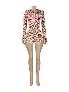 Nuovi Completi Trendy da Donna: Giacca Corta con Cappuccio Stampata e Pantaloncini, Set Casual a Due Pezzi, <span class=keywords><strong>Abbigliamento</strong></span> Femminile - Product Image 3