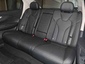 <span class=keywords><strong>E</strong></span>-QM5 Hongqi 2025: Véhicule électrique de taille moyenne bon marché avec 4 portes 5 places et autonomie électrique pure CLTC jusqu'à 610 km - Product Image 6