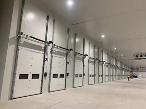 Portes industrielles sectionnelles commerciales Portes élévatrices verticales pour <span class=keywords><strong>garage</strong></span> industriel et entrepôt <span class=keywords><strong>automatique</strong></span> - Product Image 3