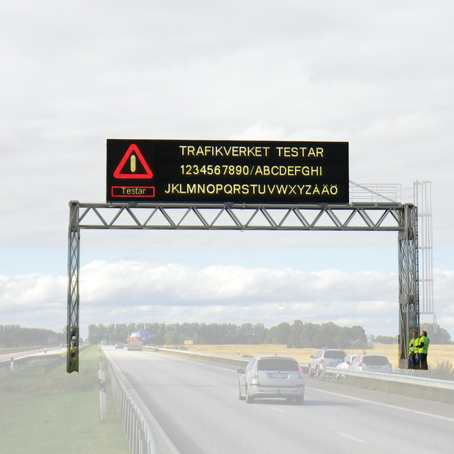 High Customized P10 P16 P20 P25 Traffic Variable Message Sign Module Full Color High Illuminance Display