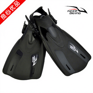 Aletas Cortas Ajustables para Buceo Profesional para Adultos FN 601 Hechas en China - Product Image 1