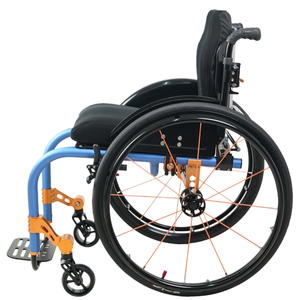 Fauteuil roulant sport haut de gamme léger en carbone et titane hybride, pliable vers l'avant, réglable - Product Image 5