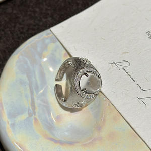 Anillo de Plata Pura S925 con Espuma de Agua y Jade, Estilo Vintage, Diseño de Nicho Simple y Moderno, Corte Ovalado con Forma de Diamante, Acabado Cepillado con Efecto de Huella Dactilar - Product Image 1