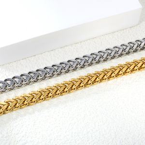 Pulsera de Cadena Cubana al por Mayor, de Acero Inoxidable, Joyería Gruesa, Moderna y Sencilla, Chapada en Oro de 18K, Elegante Pulsera con Dijes para Mujeres y Hombres - Product Image 5