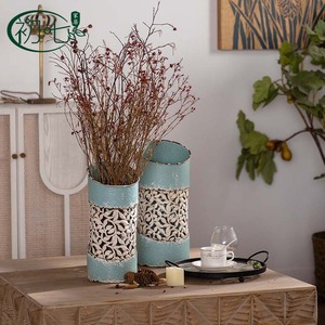 Vase en métal de style américain, rond, shabby chic, finition vieillie, décoration florale pour le bureau - Product Image 1