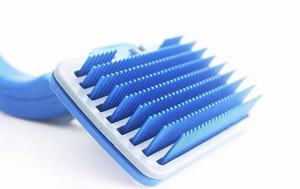 Herramientas de Aseo para Mascotas Ecológicas y Grandes, Peine Autolimpiante Profesional para Eliminar el Pelo y la Muda con Mango de ABS - Product Image 5