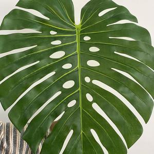 LO-532 Vente en gros <span class=keywords><strong>de</strong></span> feuilles <span class=keywords><strong>de</strong></span> <span class=keywords><strong>palmier</strong></span> Monstera artificielles 3D géantes <span class=keywords><strong>de</strong></span> 124 cm, aspect réaliste, pour arrangements et décorations - Product Image 2