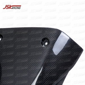 Difusor trasero de fibra de carbono estilo OEM labio trasero (onda de sarga) para FERRARI F8 2019-2021 - Product Image 4