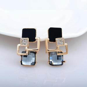 תכשיטי יוקרה האופנה ריינסטון קריסטל אקריליק גיאומטרי לולאות שרשראות עגילי ארוך תליוני תכשיטי סט לנשים - Product Image 6